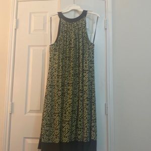 Size 20 W Jessica Howard brown & mint green halter dress.